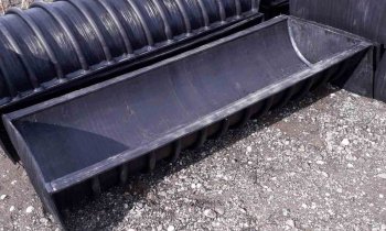 Plastična korita za šurenje svinja